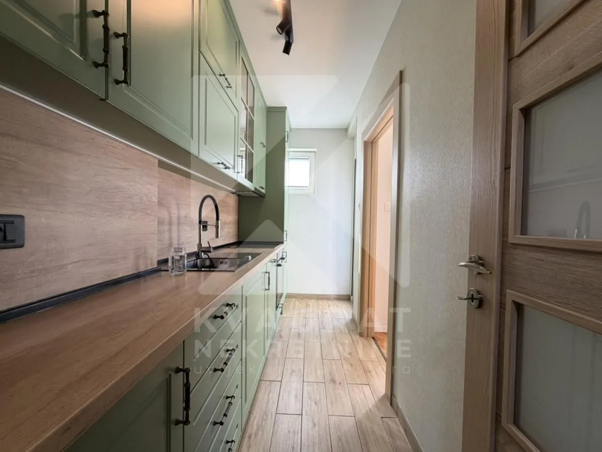 Prodaja, dvosoban stan, 75m², Stara Varoš, Podgorica