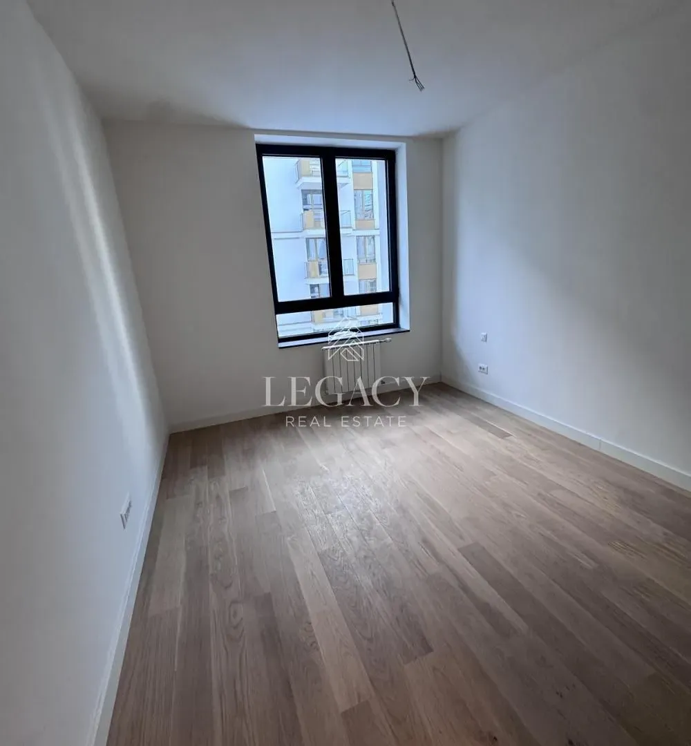 Izdavanje, dvosoban stan, 59m², Savski Venac, Beograd