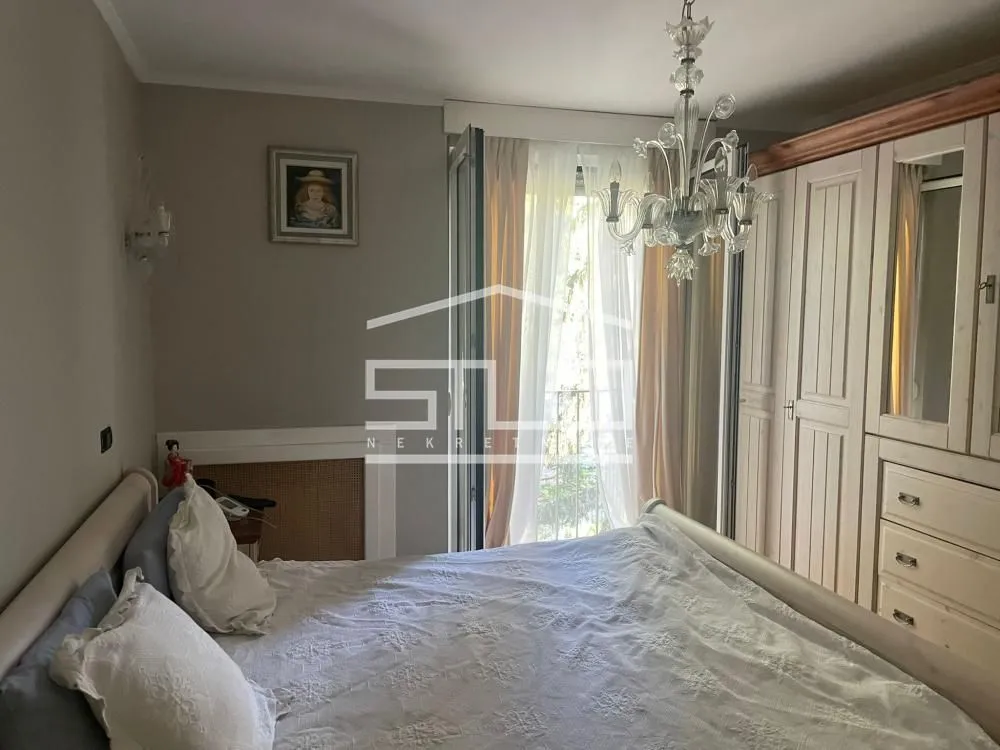 Rent, apartment, 158m², Senjak, Beograd