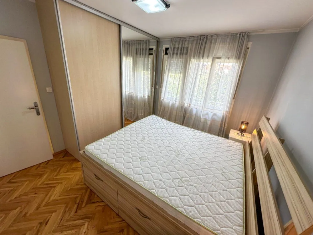 Izdavanje, dvosoban stan, 106m², Stari Aerodrom, Podgorica
