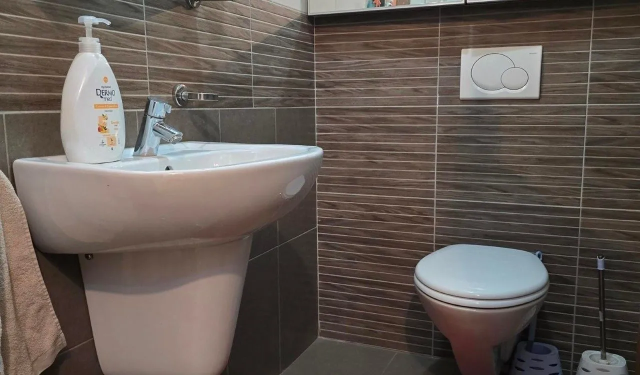 Prodaja, trosoban stan, 120m², Tološka šuma, Podgorica