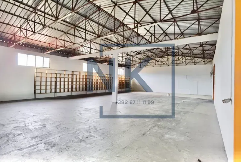 Izdavanje, poslovni prostor, 1100m², Tološi, Podgorica