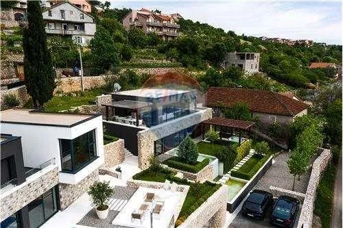 Rent, house, 234m², Masline, Podgorica