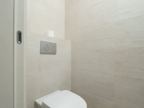 Izdavanje, dvosoban stan, 90m², Budva, Crna Gora - image 11