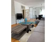 Izdavanje, stan, 130m², Senjak, Beograd - image 1