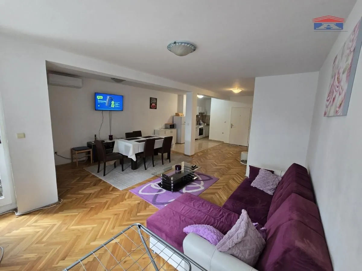Prodaja, trosoban stan, 92m², Bulevar Oslobodjenja, Novi Sad Sve Podlokacije