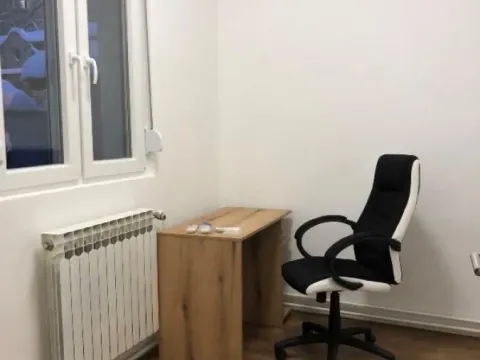 Rent, four bedroom apartment, 87m², Crveni Krst, Beograd - image 12