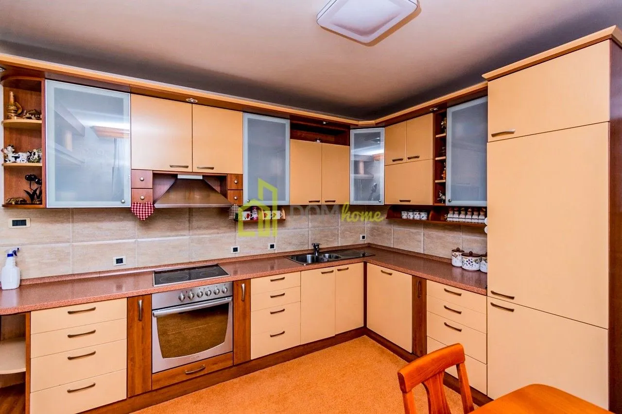 Rent, house, 600m², Zeta, Podgorica