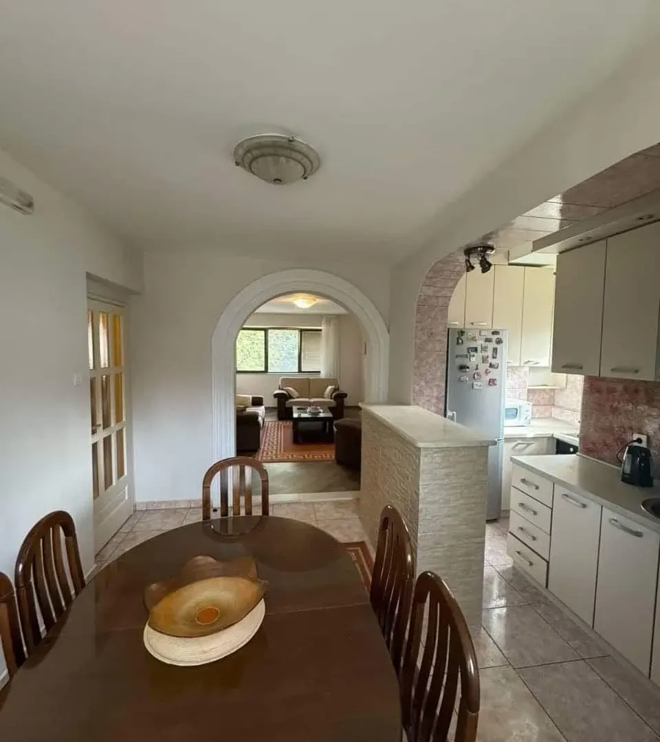 Izdavanje, jednosoban stan, 60m², Gorica C, Podgorica