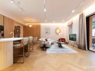 Prodaja, trosoban stan, 201m², Centar, Tivat - image 4