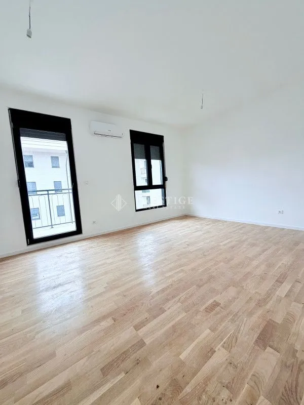Izdavanje, dvosoban stan, 64m², Tološi, Podgorica