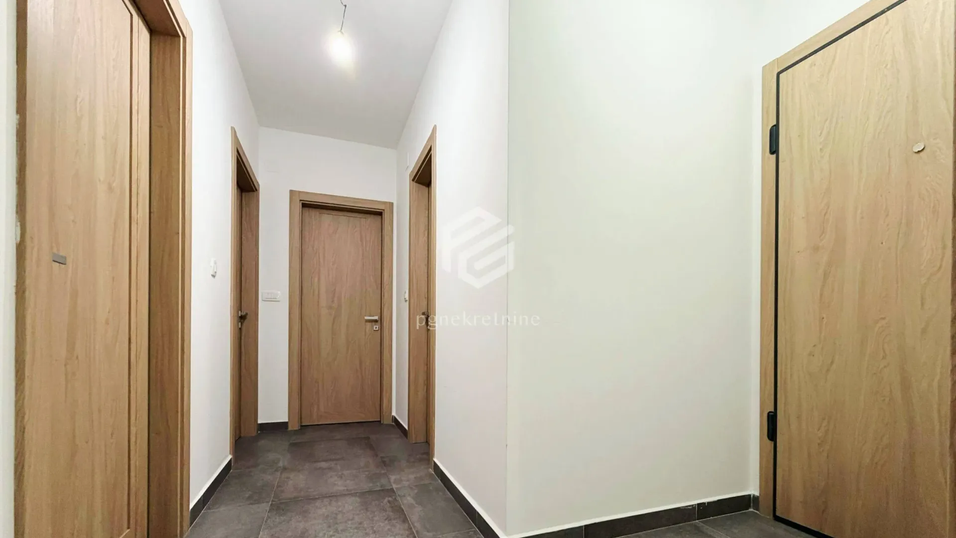 Rent, two bedroom apartment, 70m², Master Kvart, Podgorica