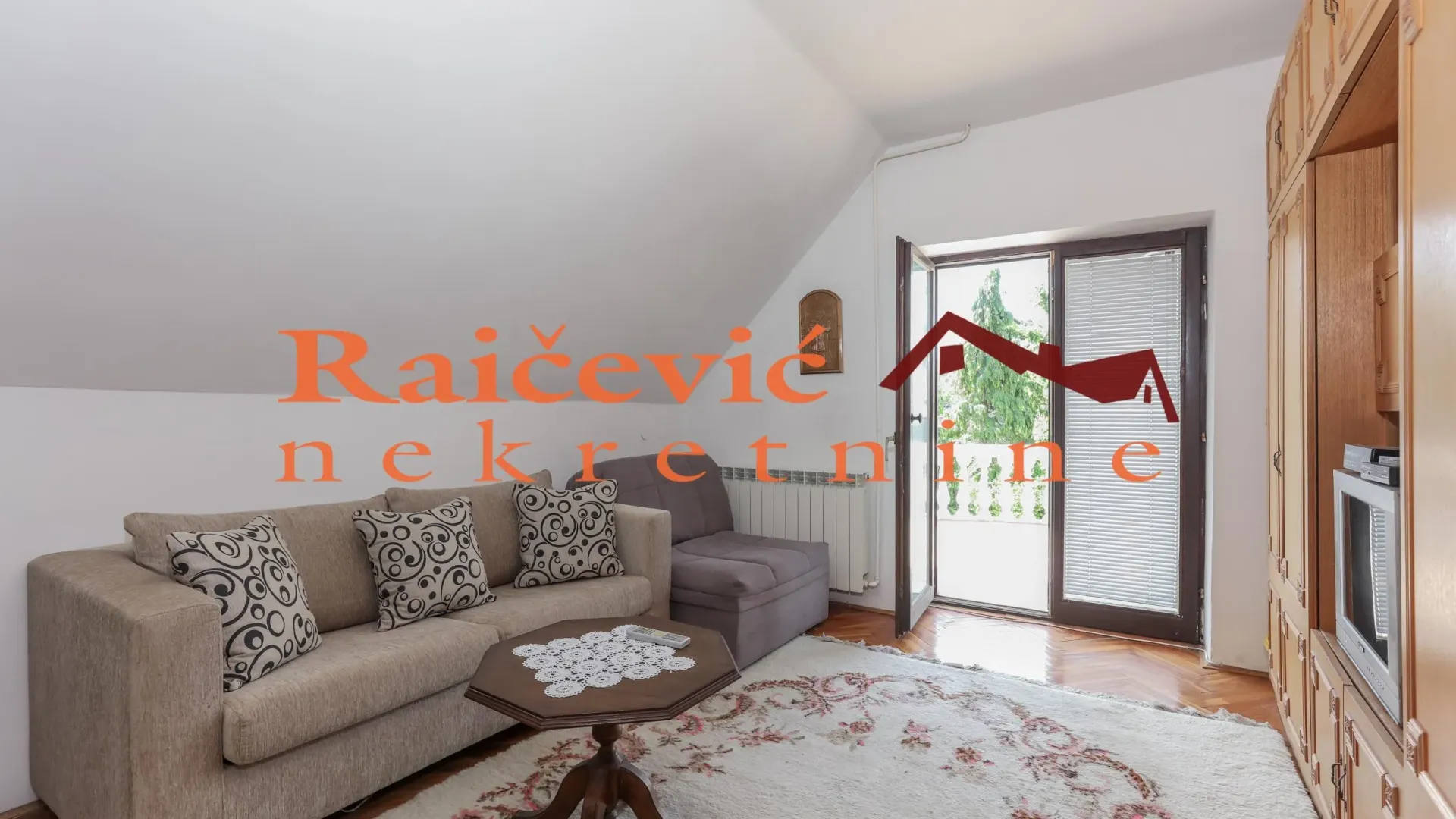 Prodaja, kuća, 370m², Voždovac Sve Podlokacije, Beograd