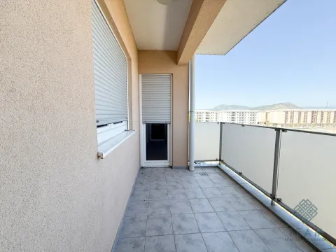 Prodaja, dvosoban stan, 68m², City Kvart, Podgorica - image 15