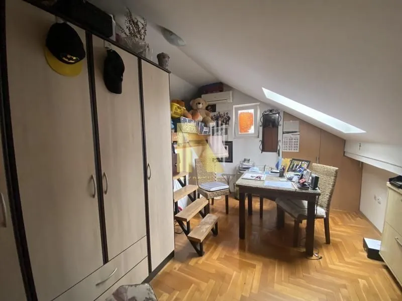 Prodaja, četvorosoban stan, 87m², Podbara, Novi Sad Sve Podlokacije
