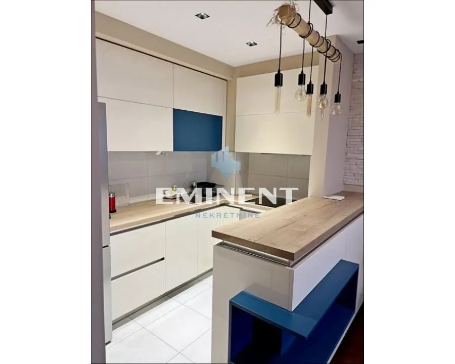 Rent, two bedroom apartment, 52m², Novi Beograd Blok 67, Novi Beograd Sve Podlokacije