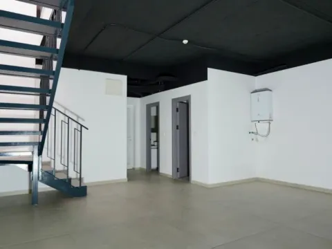 Izdavanje, poslovni prostor, 130m², New City, Podgorica - image 4