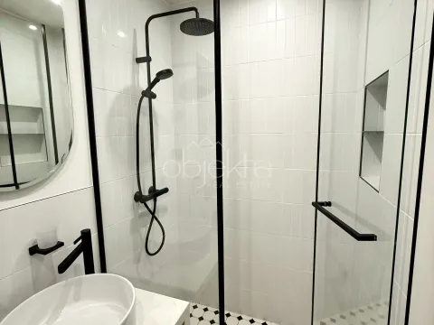 Izdavanje, kuća, 127m², Tivat, Crna Gora - image 5