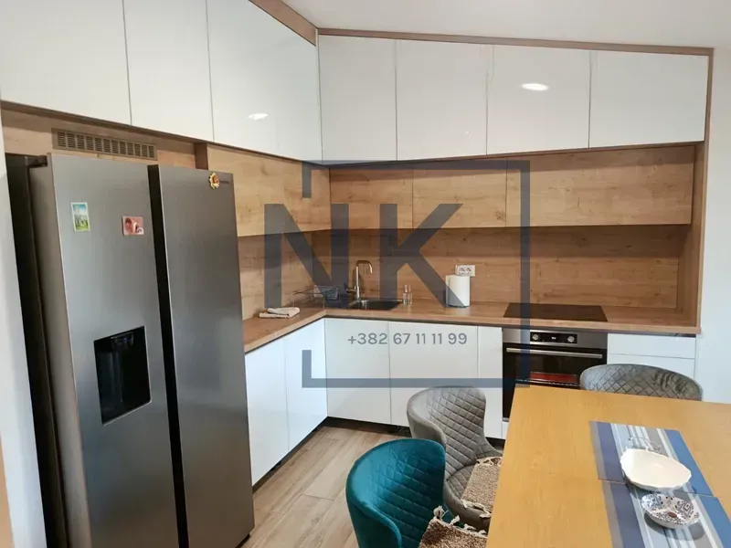 Izdavanje, dvosoban stan, 100m², Preko Morače, Podgorica