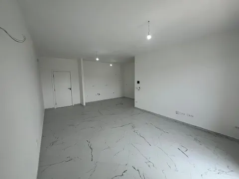 Prodaja, stan, 110m², Bar, Crna Gora - image 7