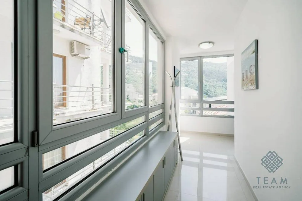 Sale, two bedroom apartment, 76m², Lazi, Budva