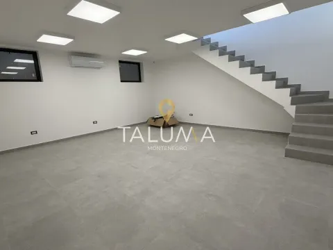 Rent, office space, 95m², City Kvart, Podgorica - image 6