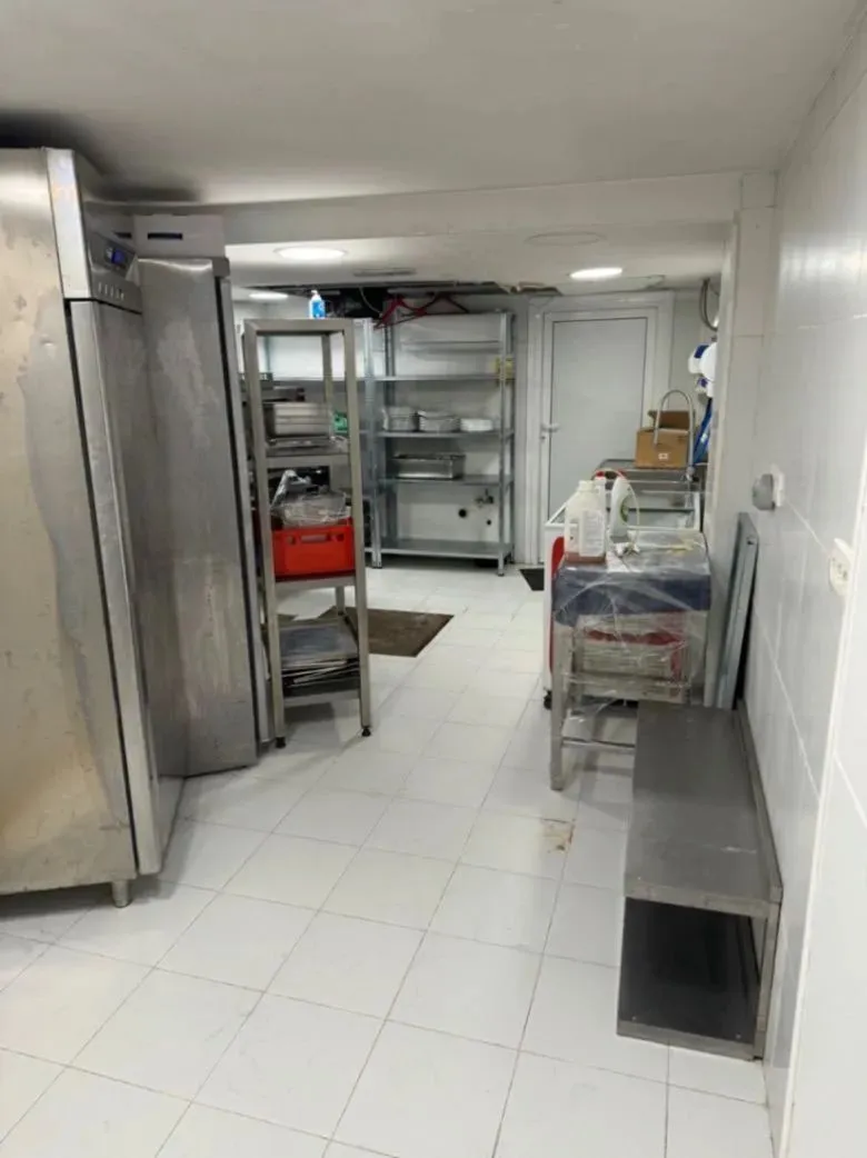 Prodaja, poslovni prostor, 490m², Budva, Crna Gora
