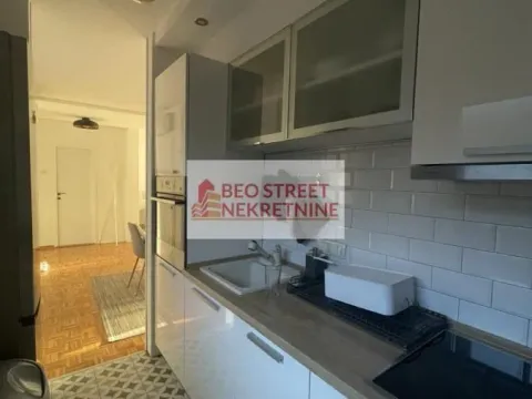 Izdavanje, četvorosoban stan, 89m², Beograd, Srbija - image 16