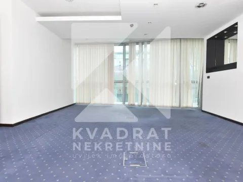 Rent, office space, 450m², Preko Morače, Podgorica - image 17