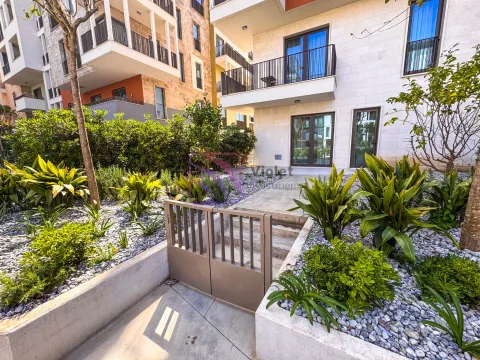 Prodaja, jednosoban stan, 106m², Porto Montenegro, Tivat - image 4