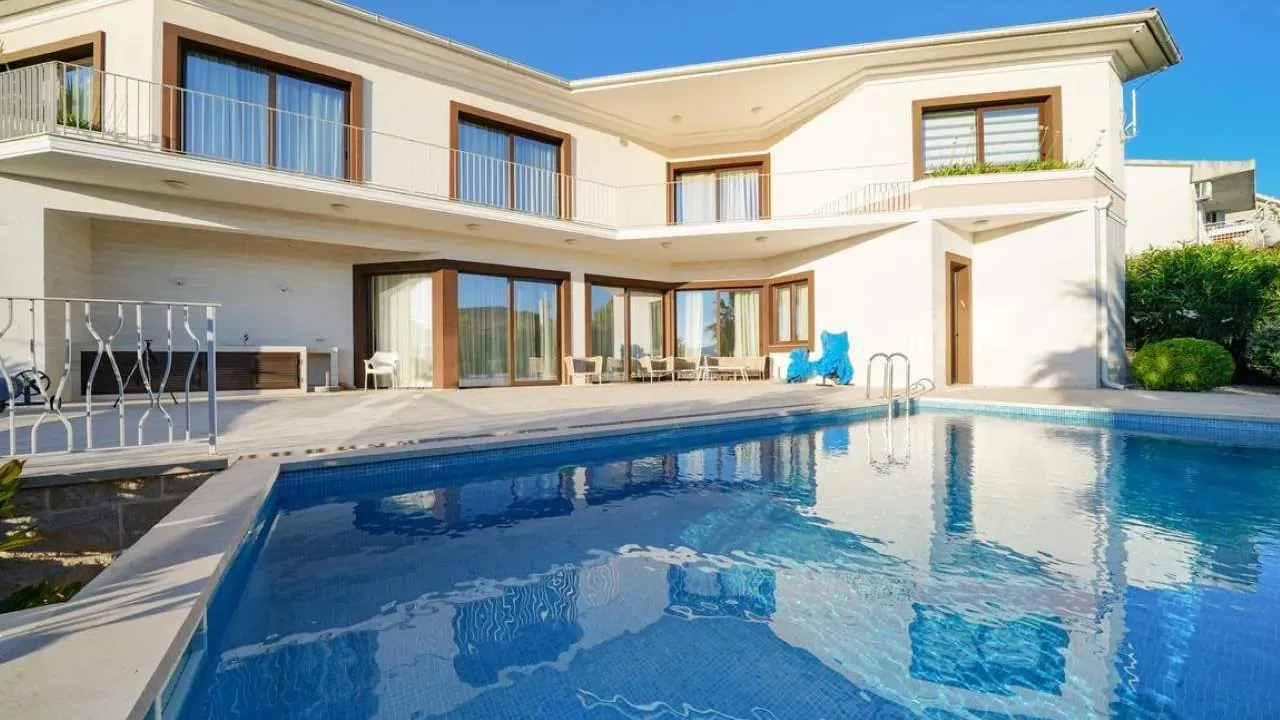 Prodaja, kuća, 290m², Tivat, Crna Gora