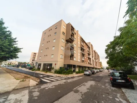 Izdavanje, poslovni prostor, 300m², Stari Aerodrom, Podgorica - image 5