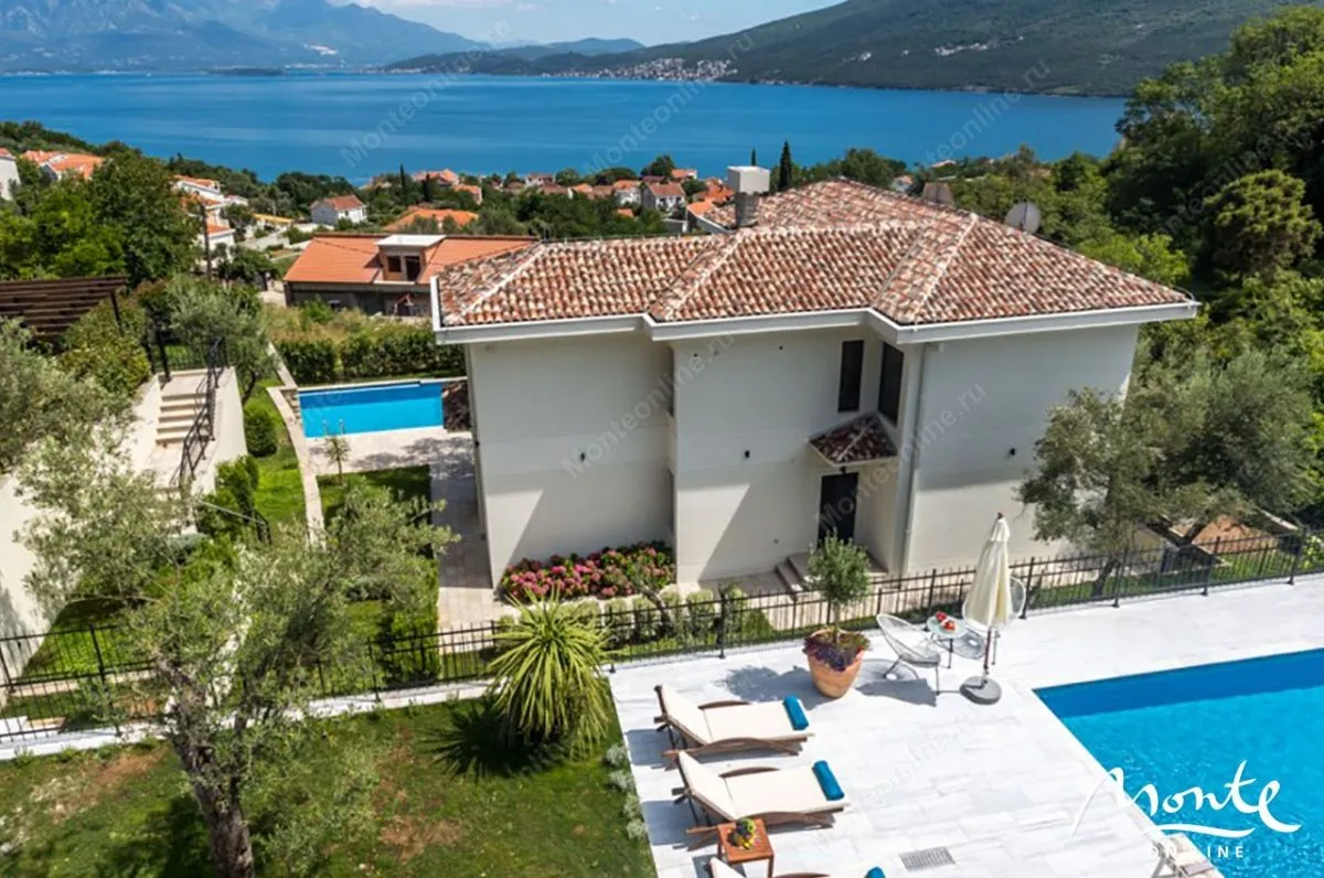 Prodaja, kuća, 350m², Herceg Novi, Crna Gora