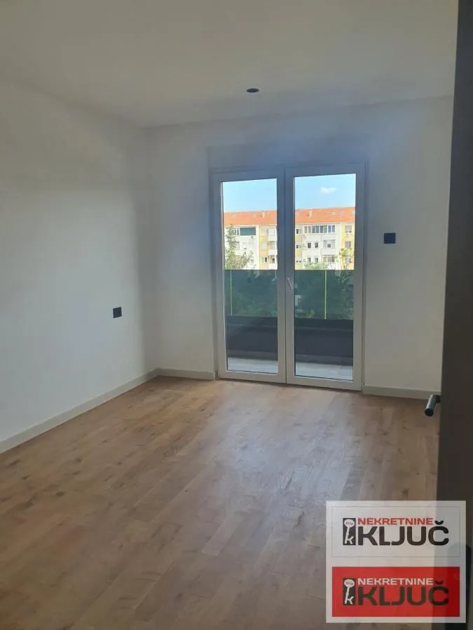Prodaja, stan, 172m², Bulevar patrijarha Pavla, Novi Sad Sve Podlokacije