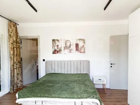 Rent, two bedroom apartment, 82m², Donja Lastva, Tivat - image 7