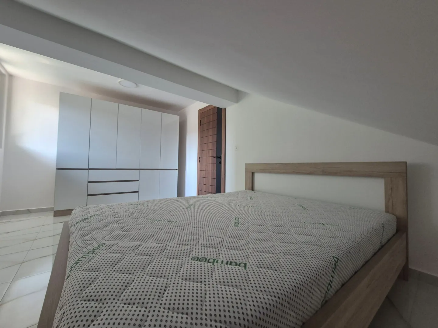 Izdavanje, jednosoban stan, 55m², Dalmatinska ulica, Podgorica