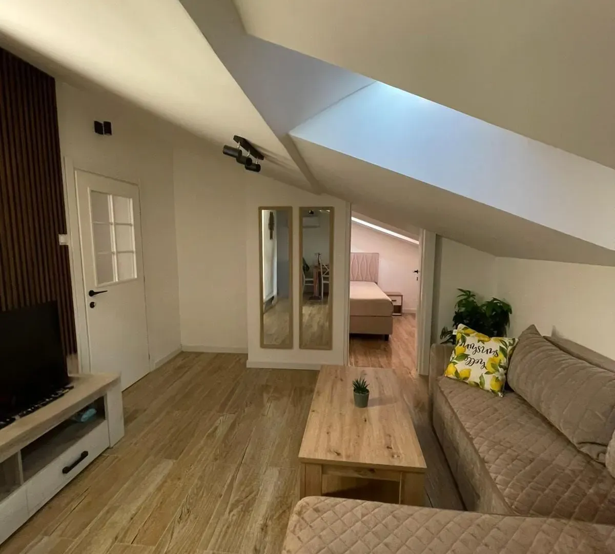 Prodaja, jednosoban stan, 54m², Stari Aerodrom, Podgorica