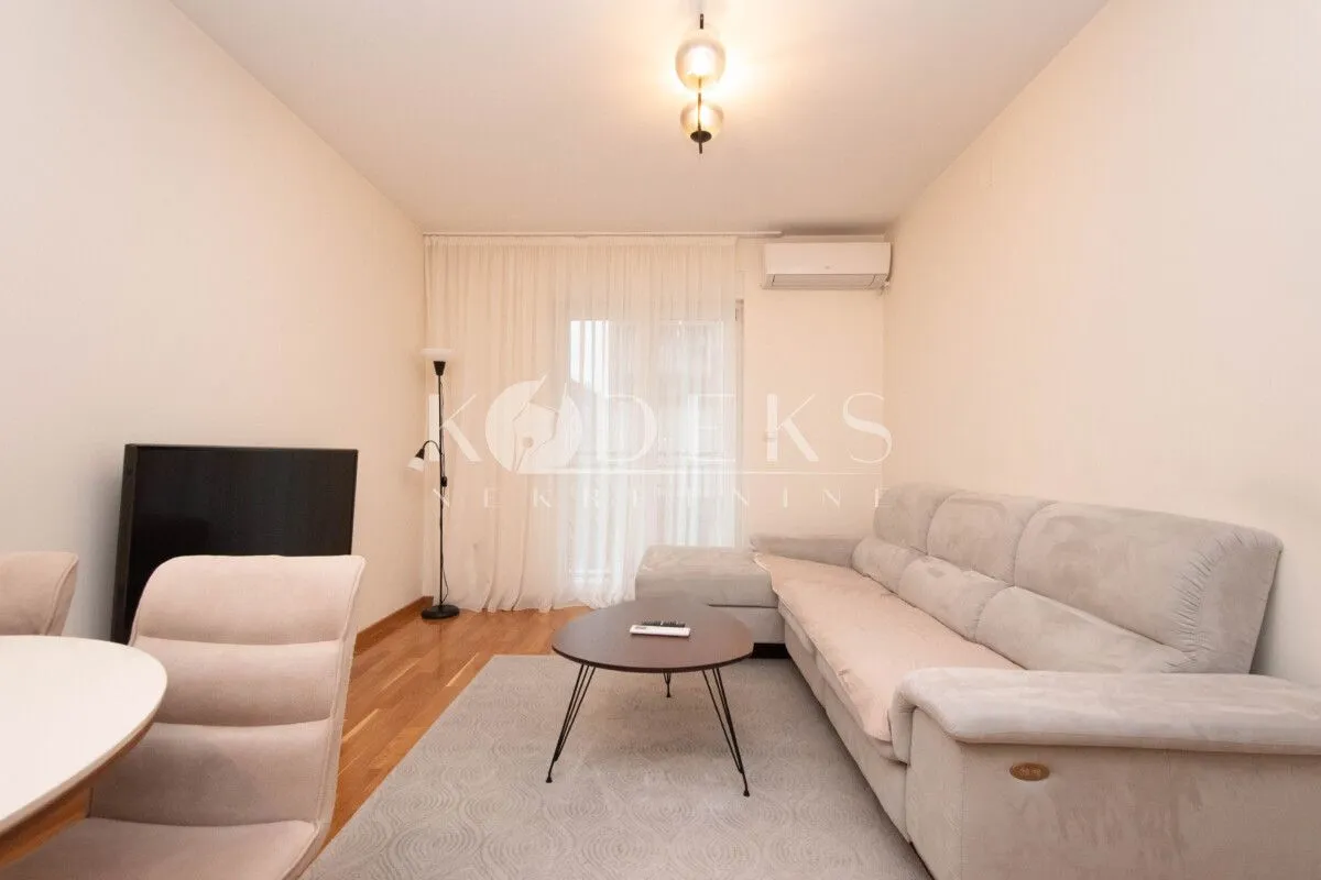 Izdavanje, dvosoban stan, 53m², Zabjelo, Podgorica