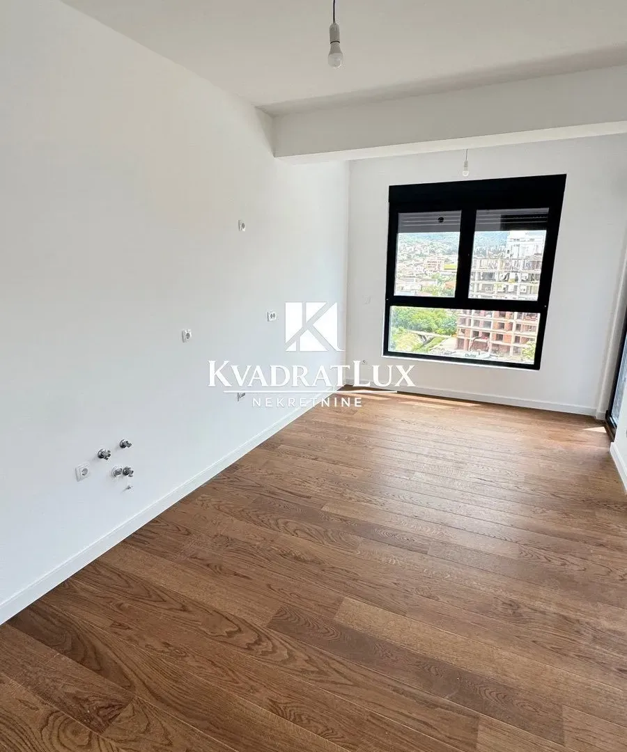 Sale, two bedroom apartment, 70m², Centar, Bar