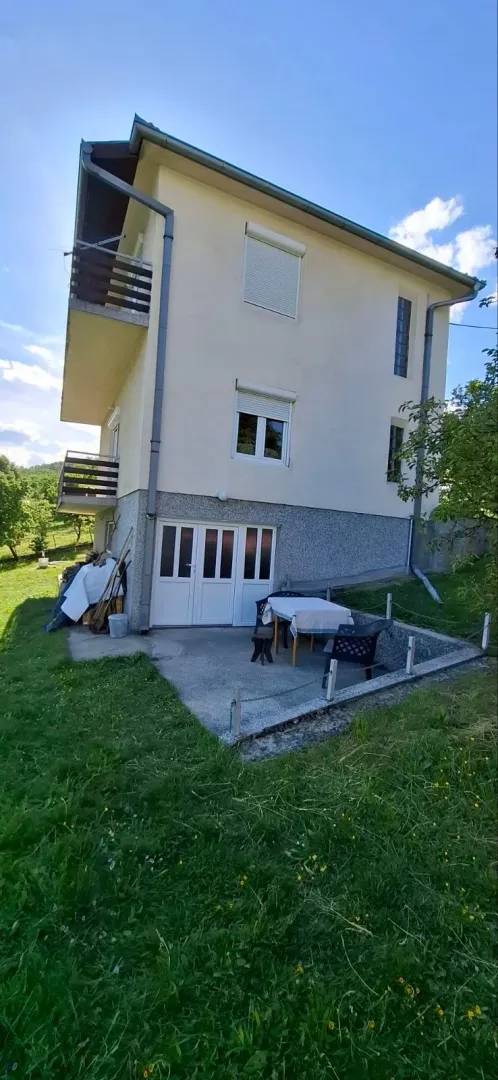 Prodaja, kuća, 140m², Dučalovići, Lučani