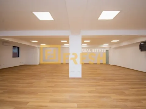 Izdavanje, poslovni prostor, 450m², Zabjelo, Podgorica - image 13