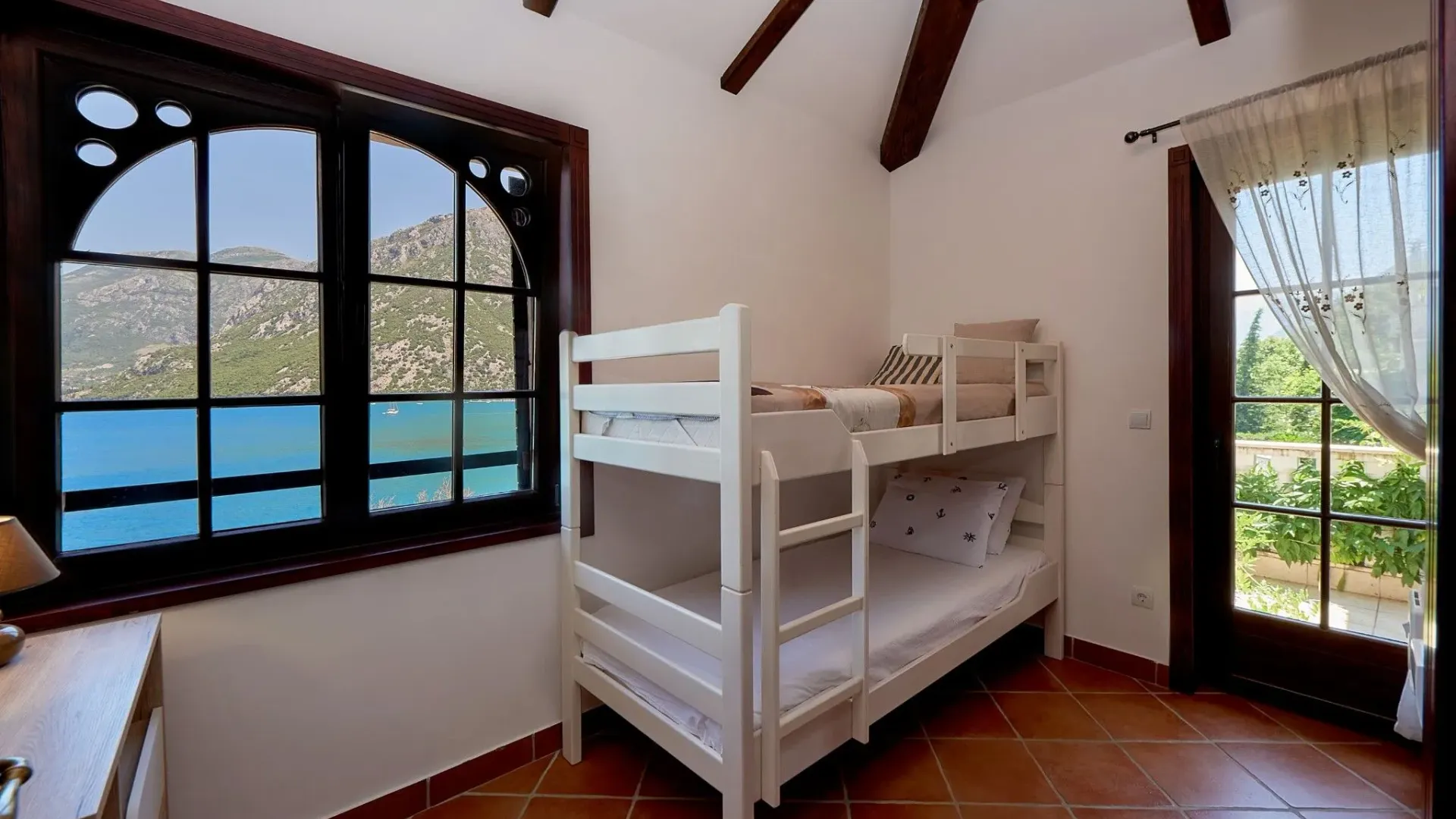 Sale, house, 235m², Kostanjica, Kotor