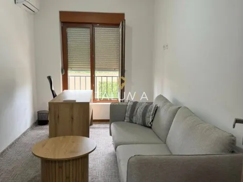 Izdavanje, dvosoban stan, 70m², City Kvart, Podgorica - image 2