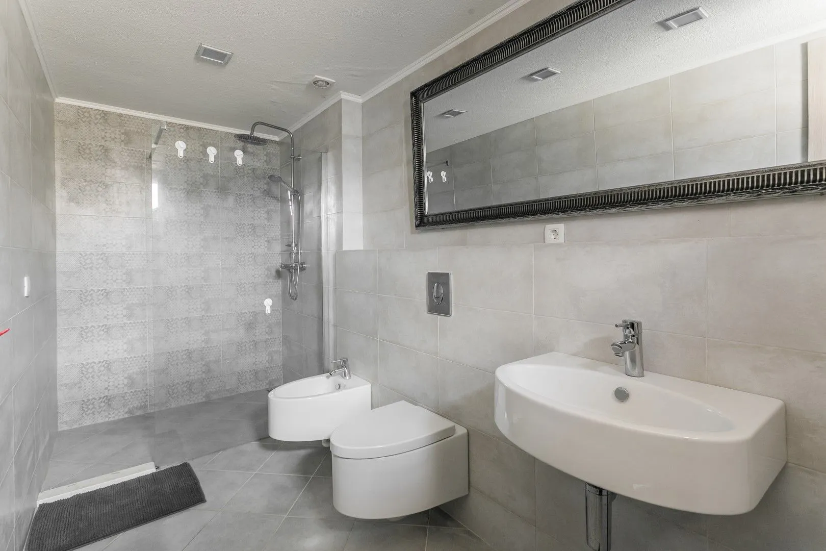 Prodaja, kuća, 240m², Krašići, Tivat