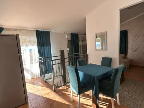 Prodaja, petosoban stan, 160m², Budva, Crna Gora - image 10