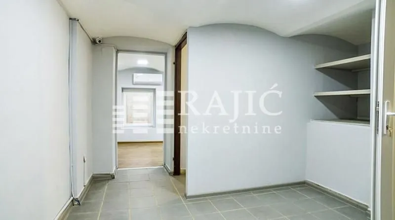 Rent, office space, 115m², Savski Venac, Beograd