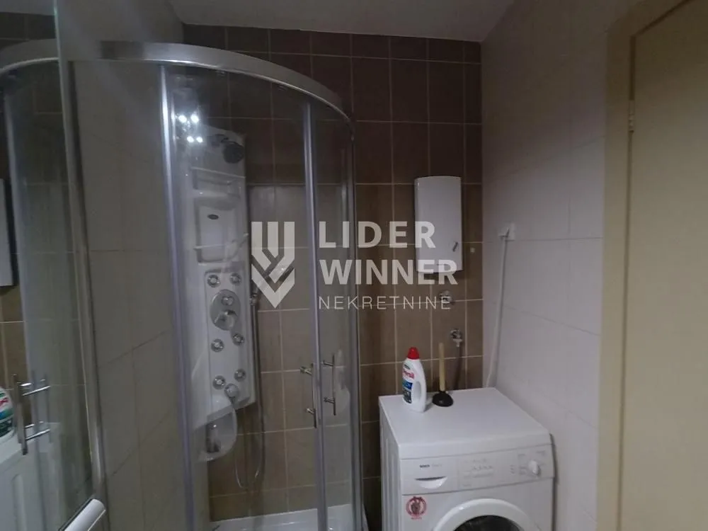 Rent, two bedroom apartment, 78m², Kalenić Pijaca, Vračar Sve Podlokacije