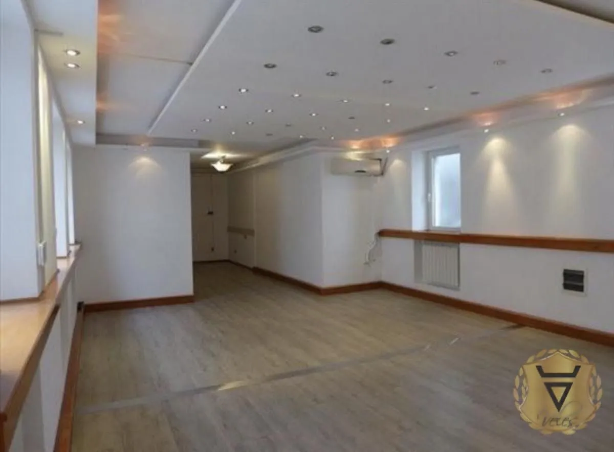 Izdavanje, stan, 175m², Stari Grad, Beograd