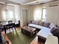 Izdavanje, dvosoban stan, 65m², Blok 9, Podgorica - image 1