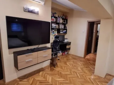 Prodaja, trosoban stan, 70m², Bulevar Oslobodjenja, Novi Sad Sve Podlokacije - image 4